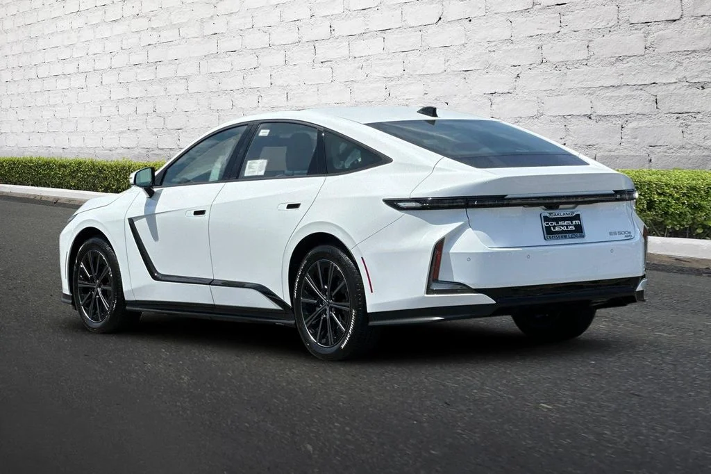 2026 Lexus ES BEV 500e Premium AWD - Photo 6