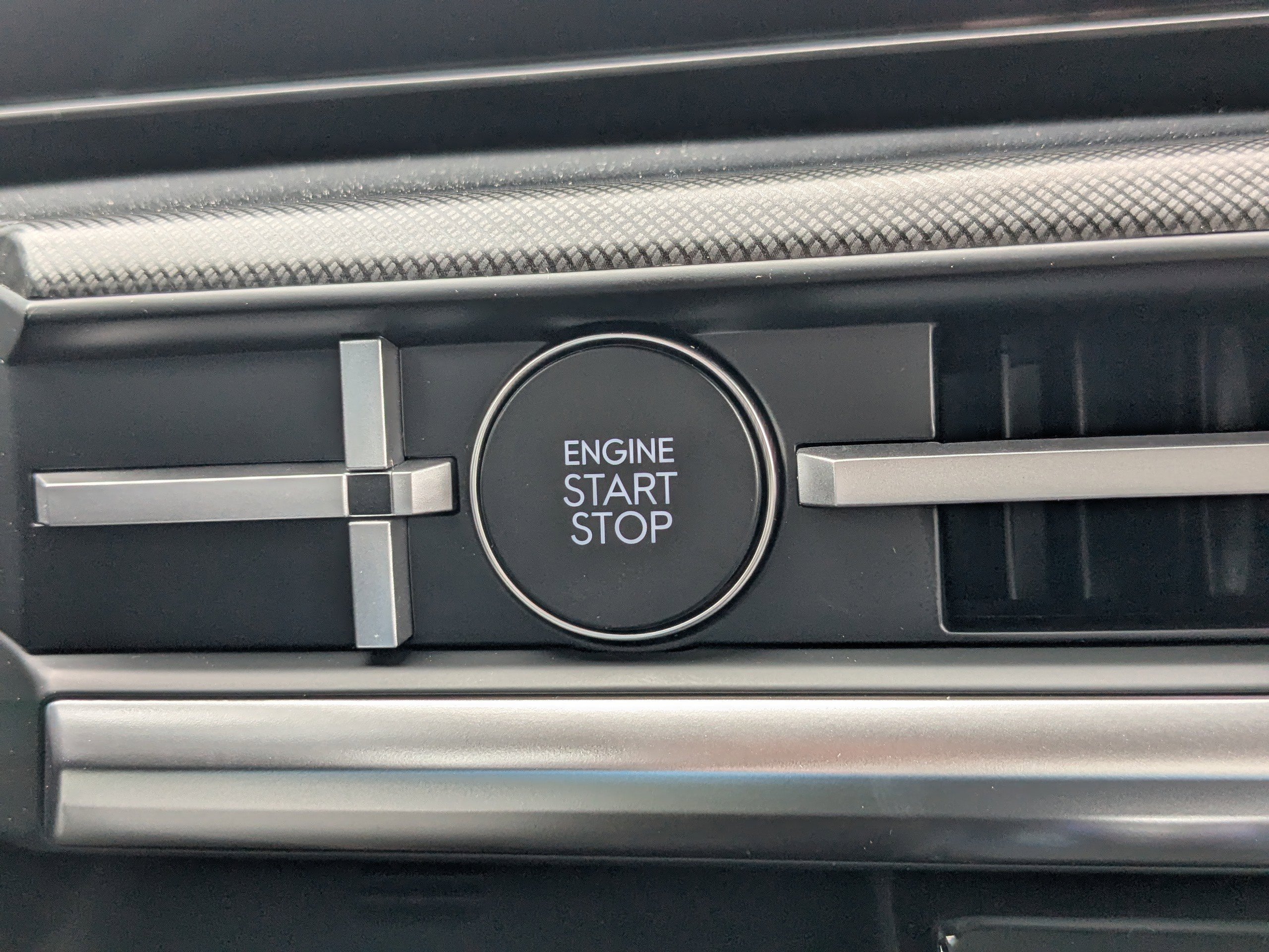 2025 Hyundai Santa Fe XRT - Photo 28