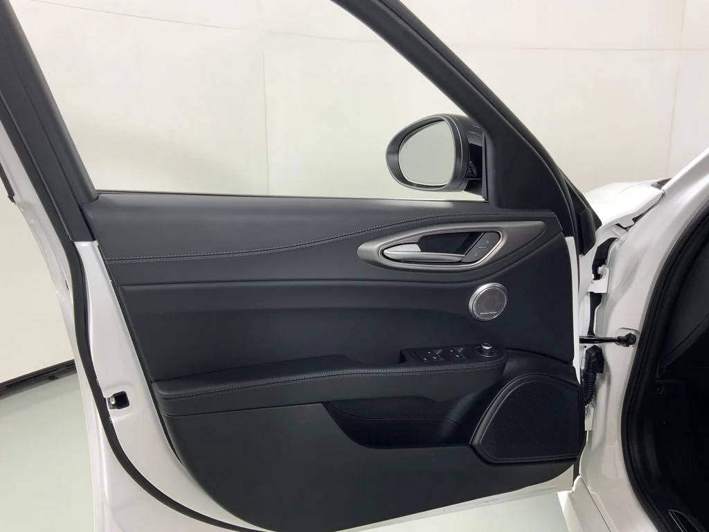 2026 Alfa Romeo Giulia Base - Photo 18