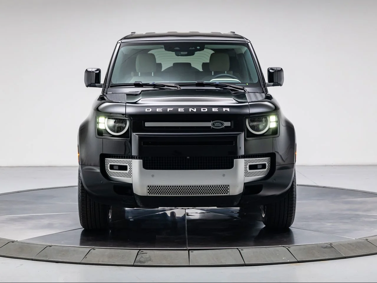 Used 2023 Santorini Black Metallic Land Rover 90 S image 8