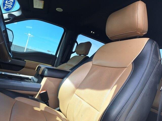Used 2023 Star White Metallic Tri-Coat Ford LARIAT image 13