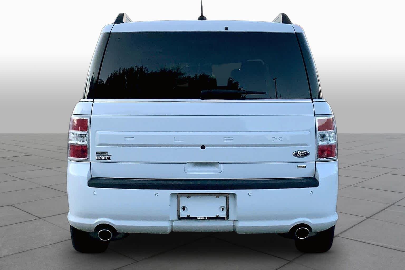 Pre-Owned 2018 Ford Flex SEL