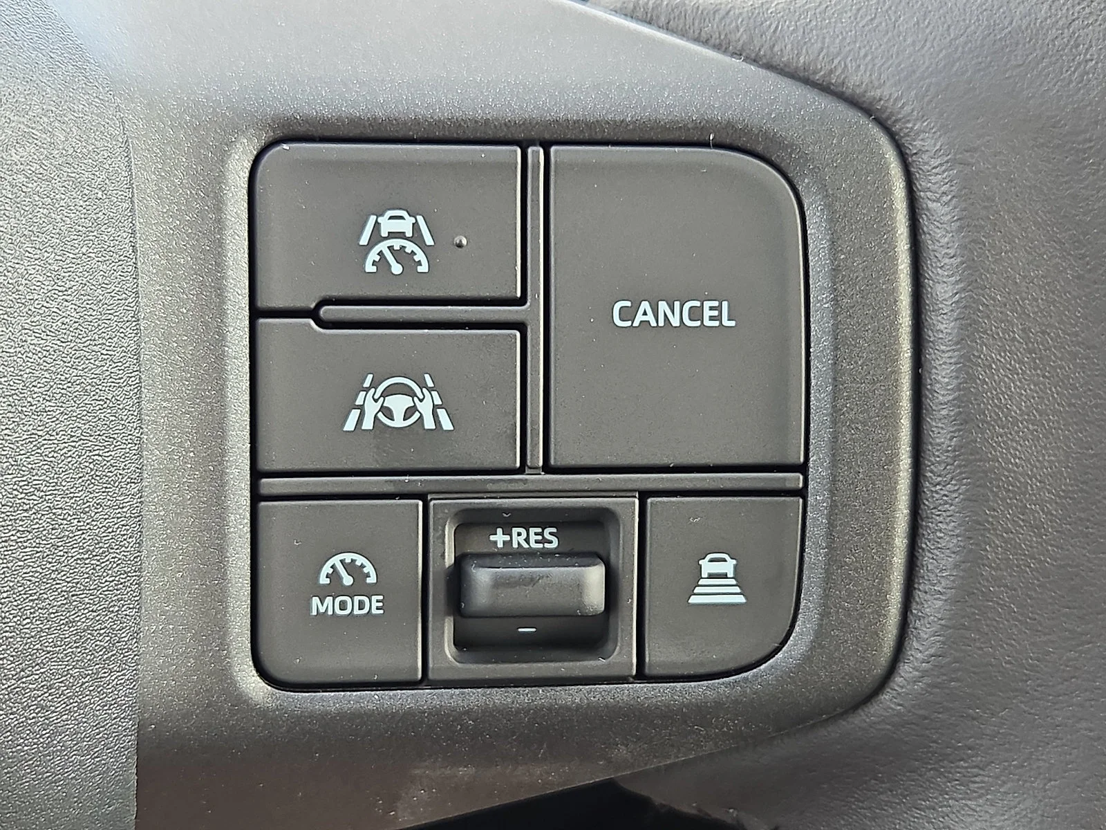 New 2026 Midnight Black Metallic Toyota XLE Premium image 12