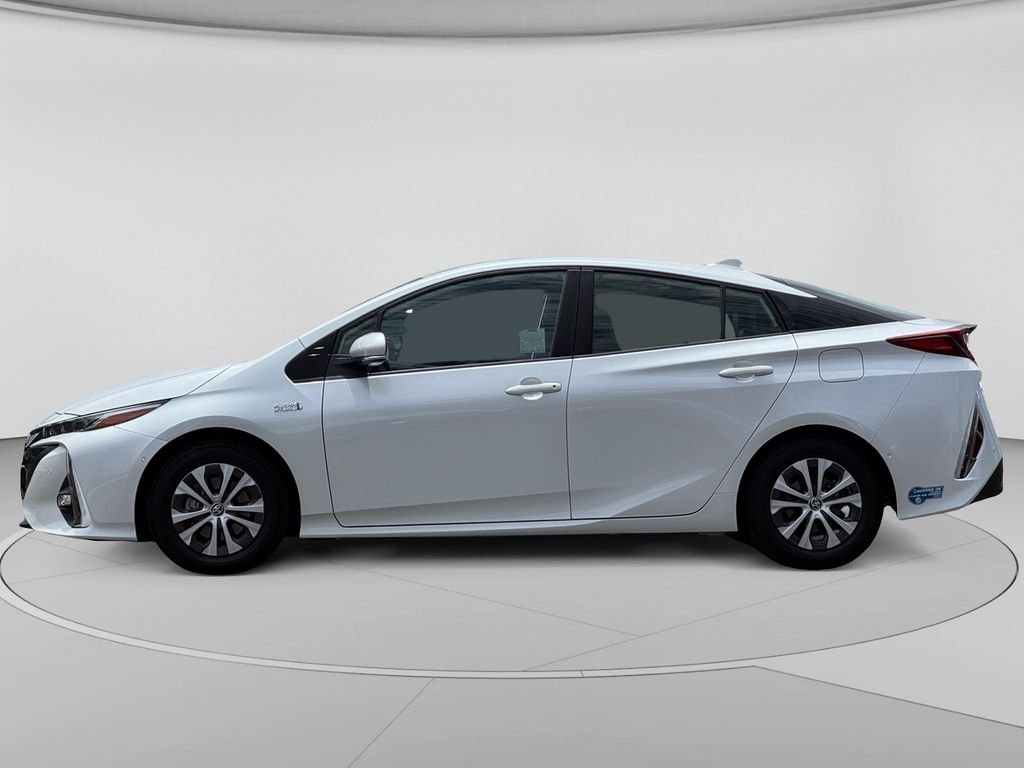 Used 2021 Pearl Toyota Limited image 8