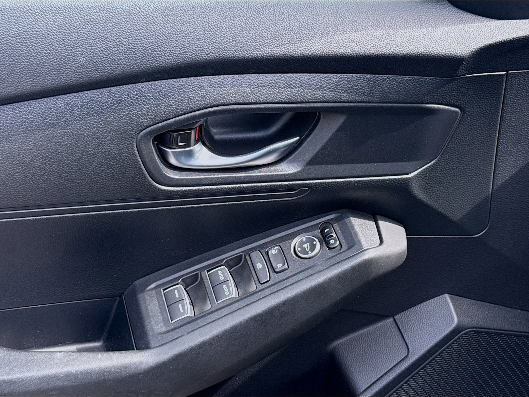 2023 Honda Accord LX - Photo 16
