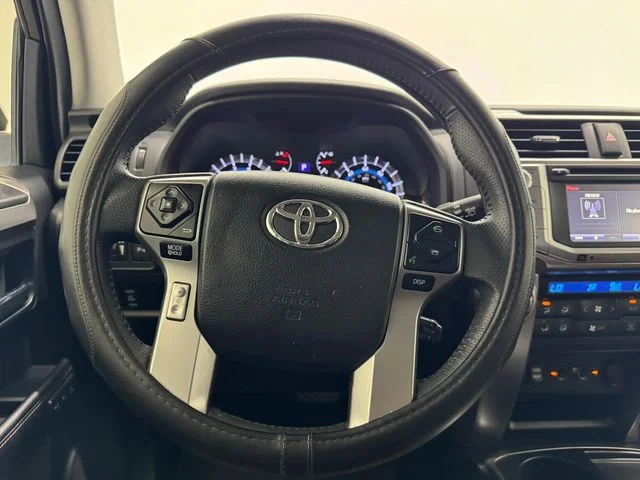 Used 2017 Blizzard Pearl Toyota Limited image 27