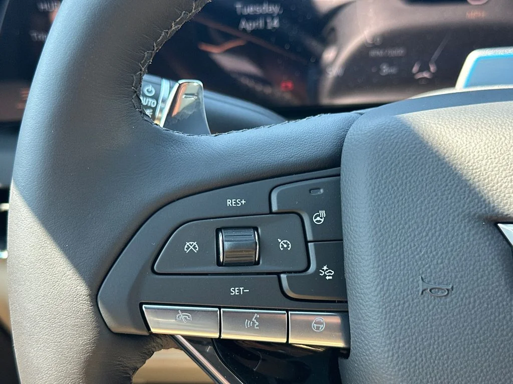 Used 2026 White Cadillac Premium Luxury image 24