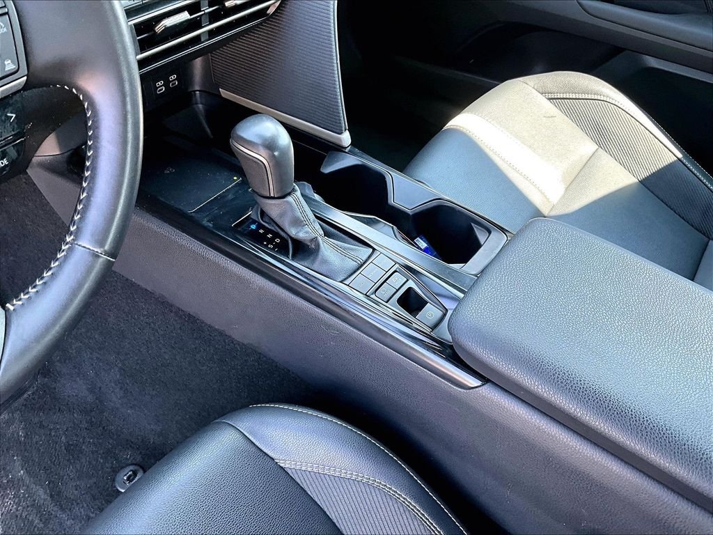 Used 2025 White Toyota SE image 20