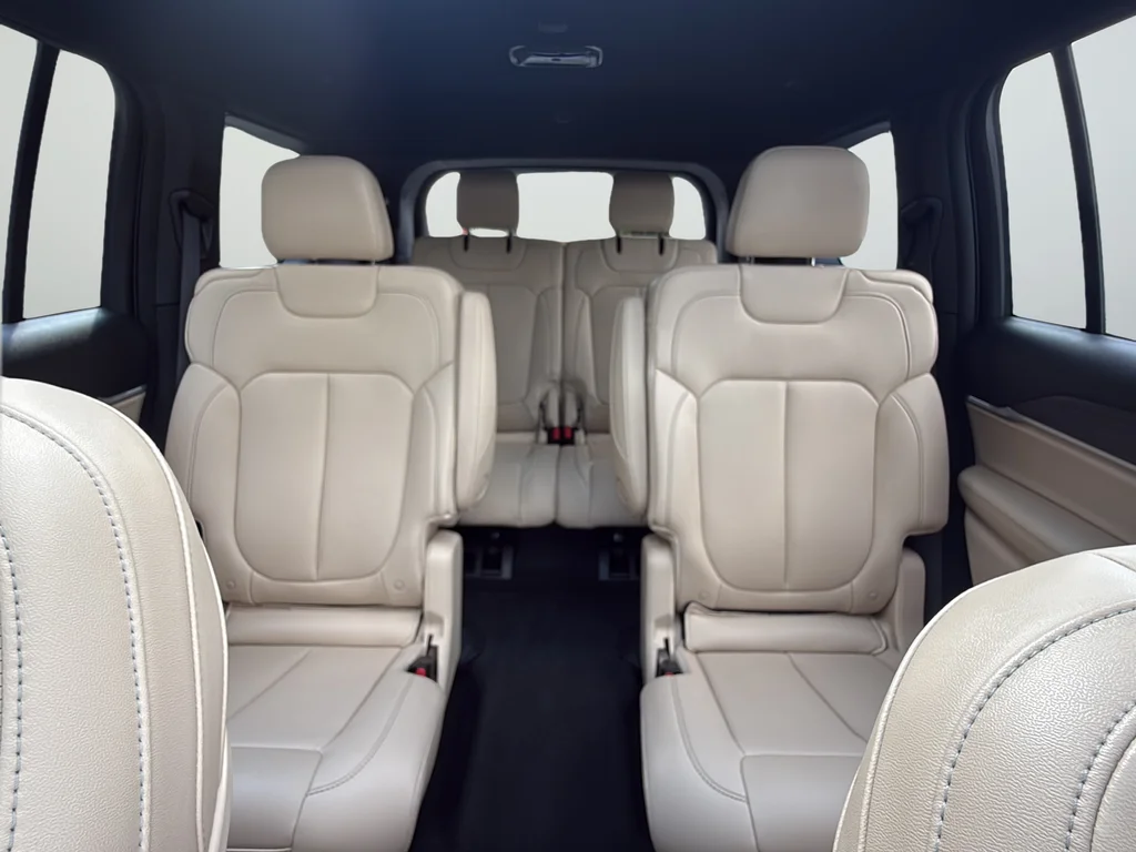 Used 2023 White Jeep Limited image 43