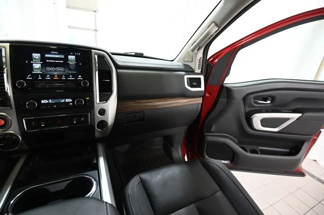 Used 2021 Red Nissan SL image 31