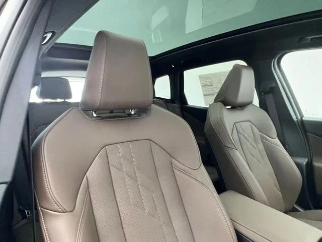 New 2026 Dune Grey Metallic BMW 30 xDrive image 7