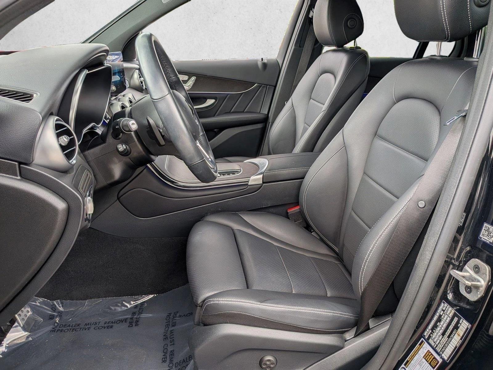 Used 2022 Obsidian Black Metallic Mercedes-Benz GLC 300 image 18