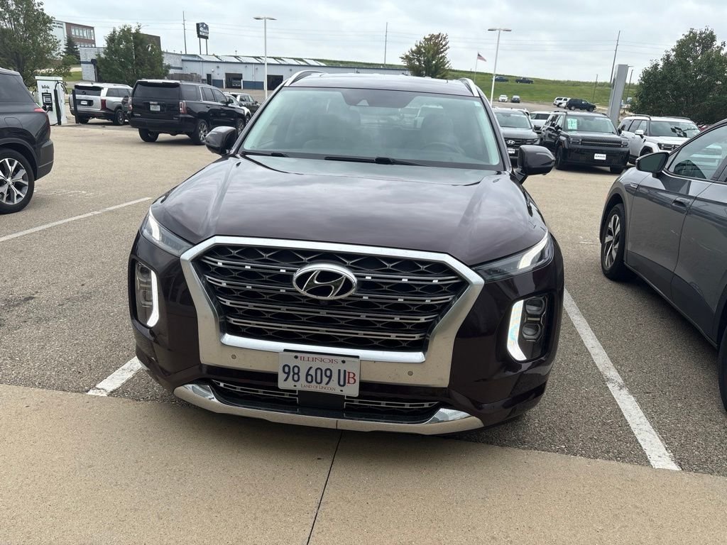 Used 2020 Red Hyundai Limited image 2