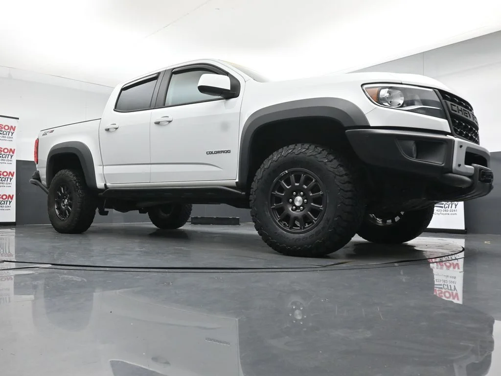Used 2019 White Chevrolet ZR2 image 31
