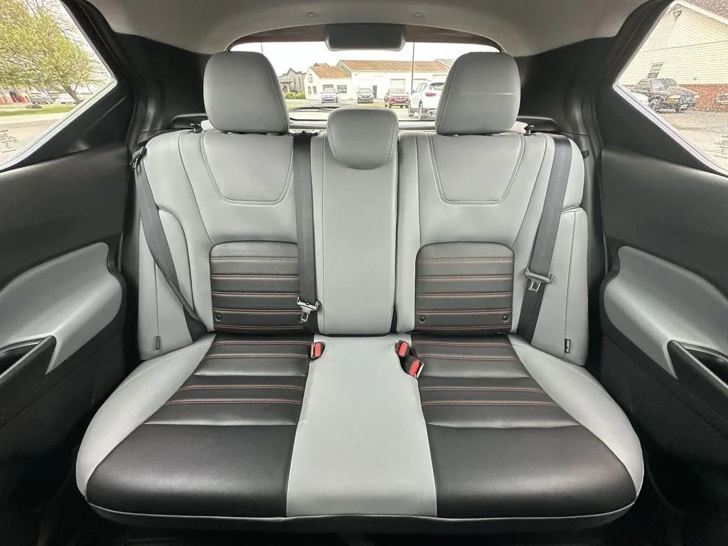 Used 2023 Orange Nissan SR image 23
