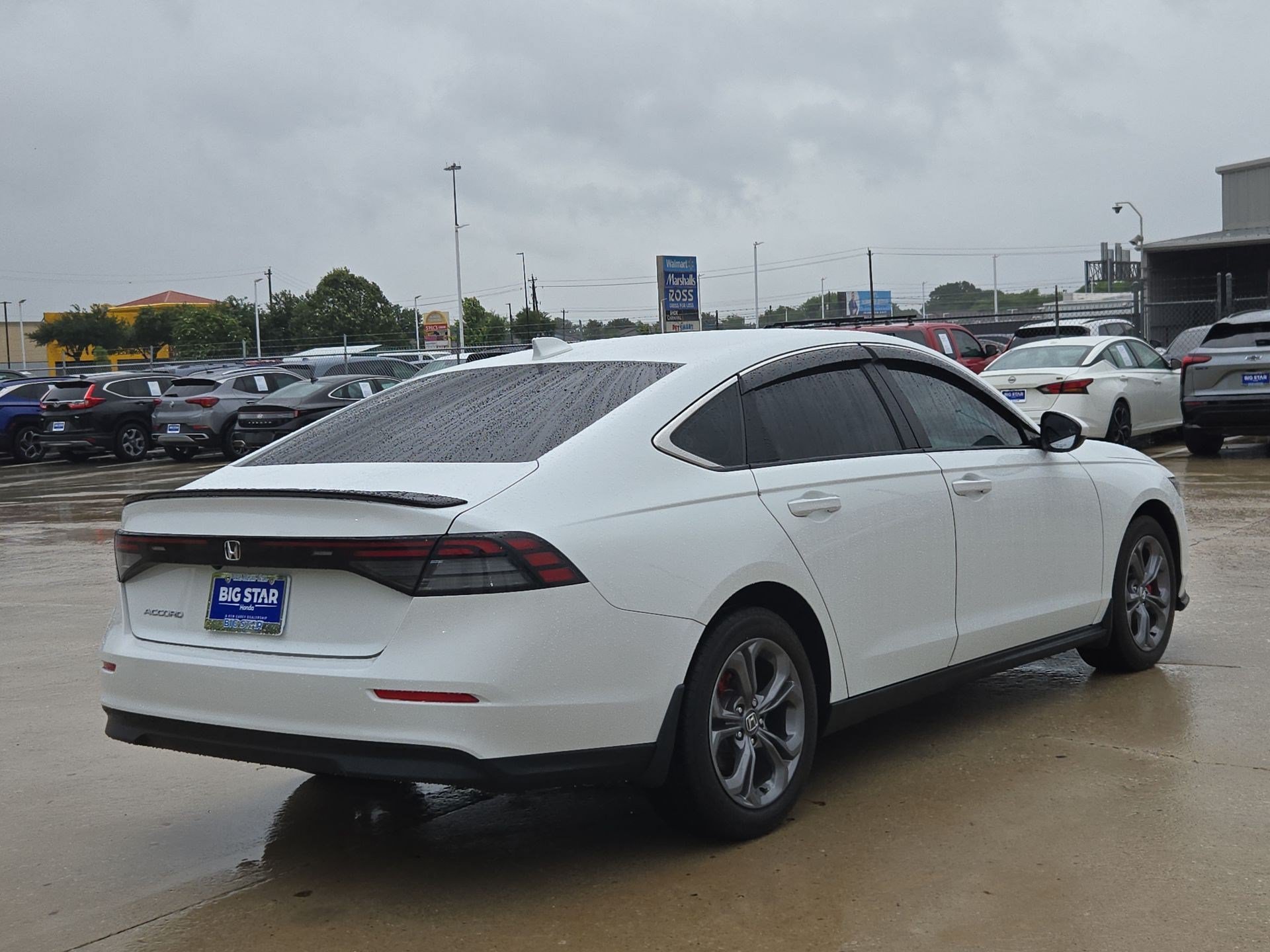 Used 2024 White Honda EX image 3