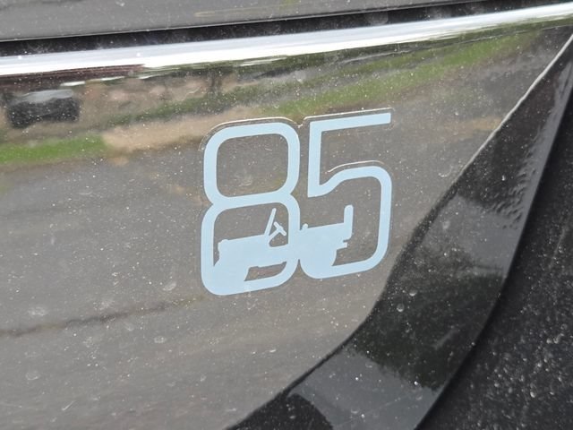 New 2026 Diamond Black Crystal Pearl-Coat Exterior Paint Jeep 85th Anniversary Edition image 29