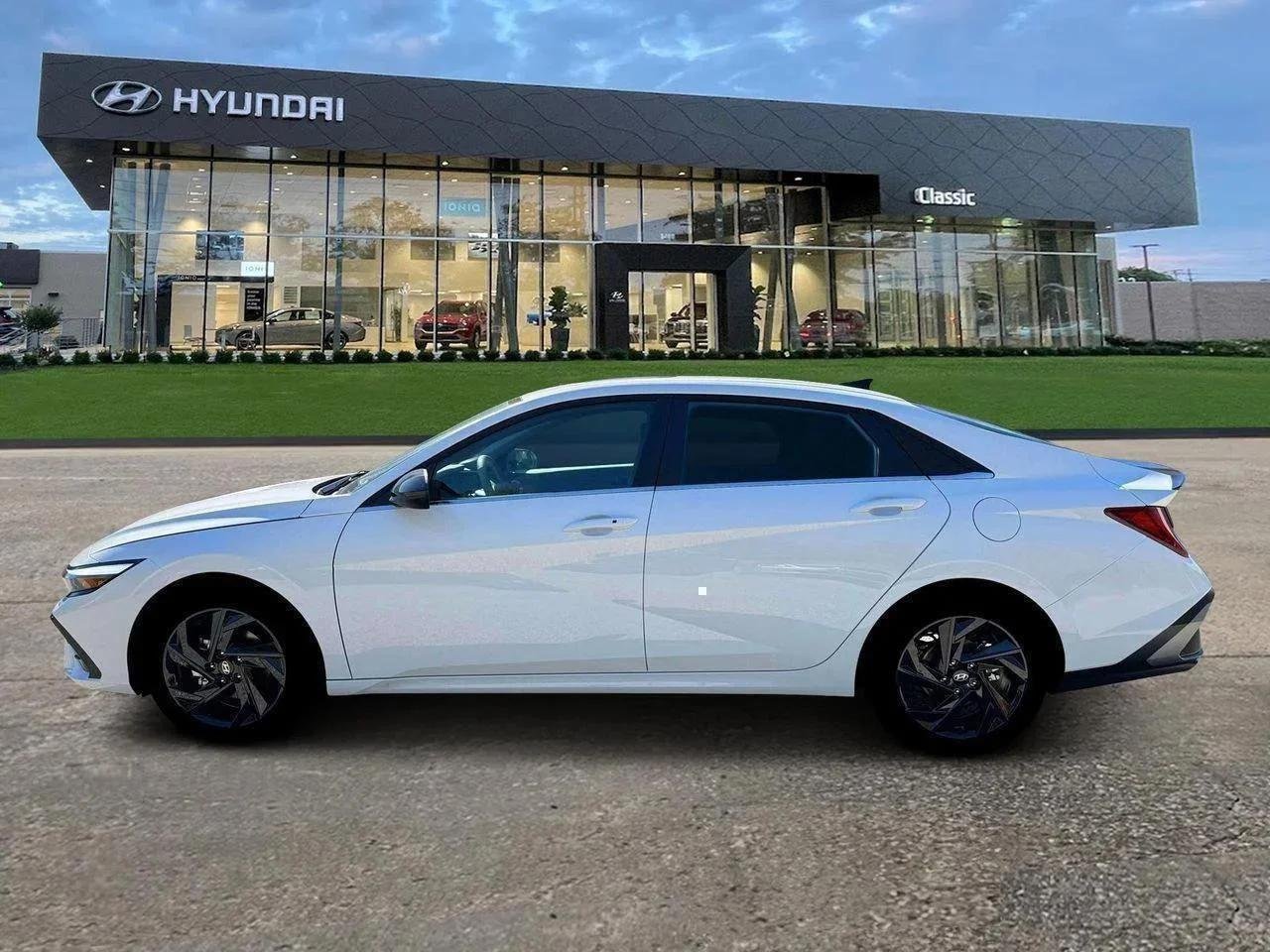 New 2026 Serenity White Pearl Hyundai SEL Sport Premium image 3