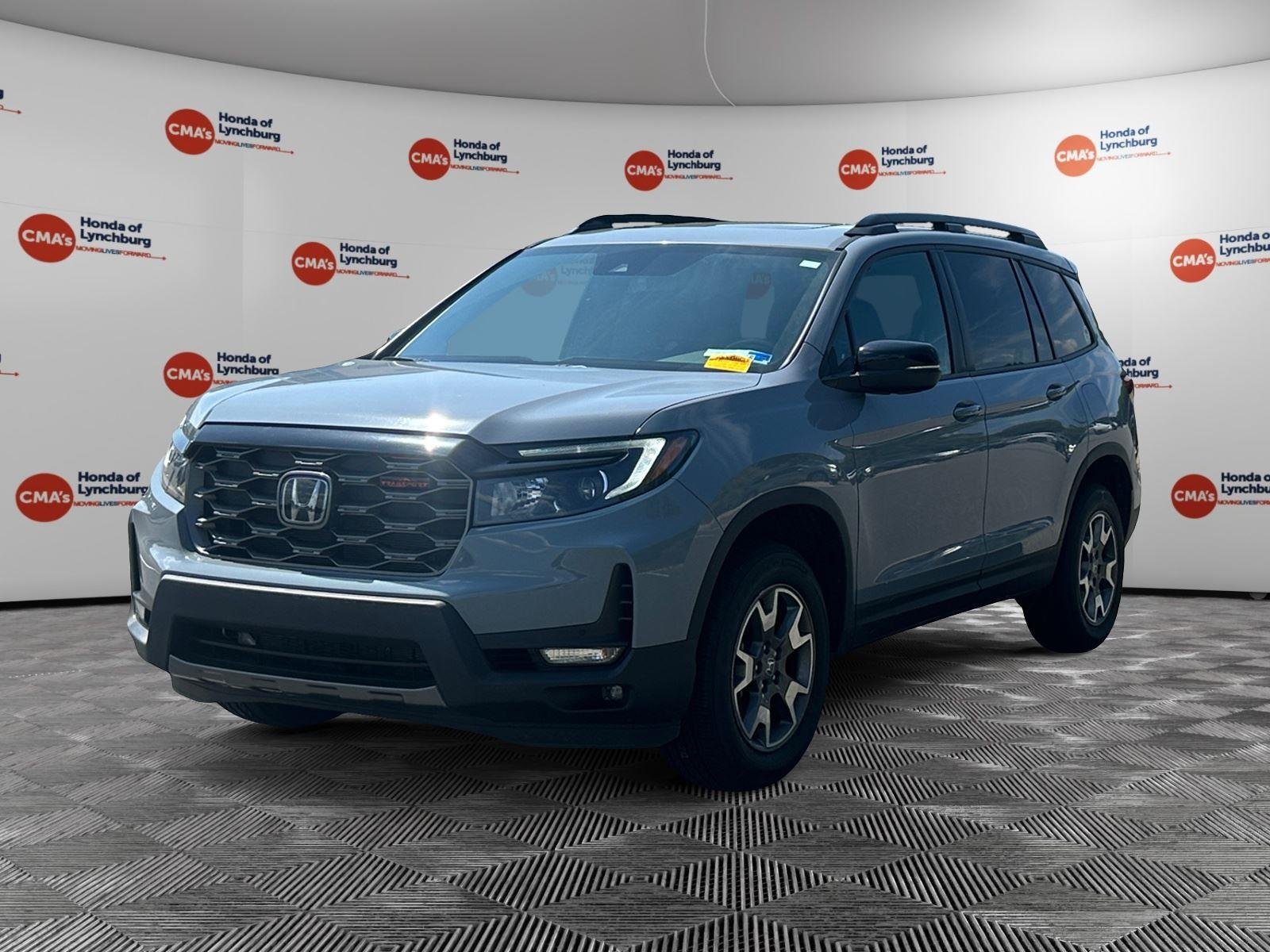 Used 2023 Sonic Gray Pearl Honda TrailSport image 1