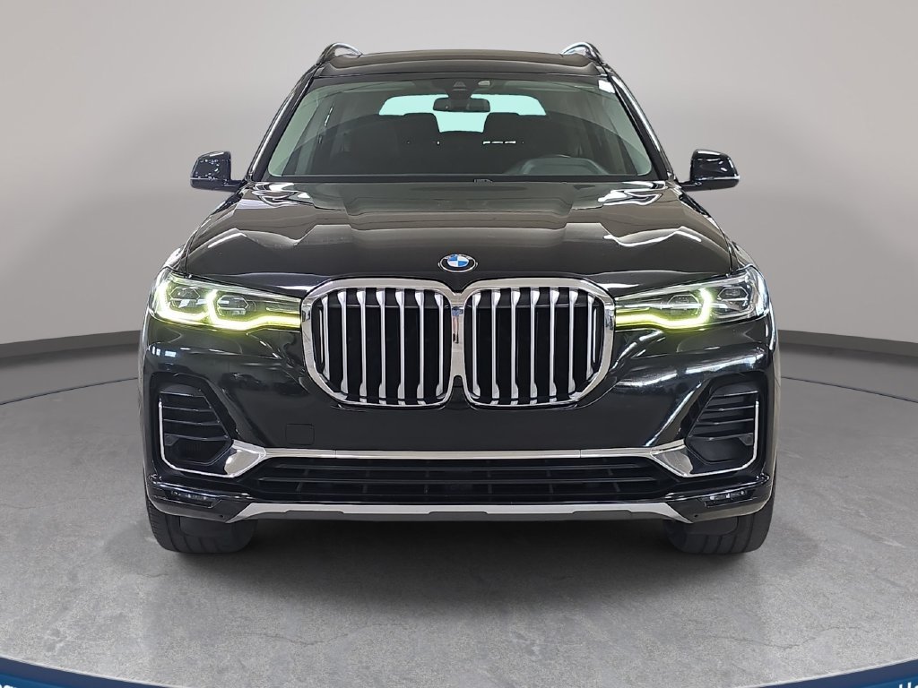 Certified Used 2020 Jet Black BMW xDrive40i image 2