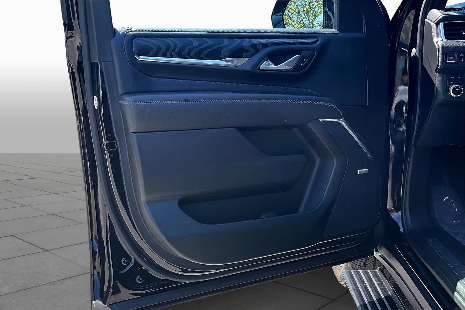 Used 2023 Onyx Black GMC Denali image 22
