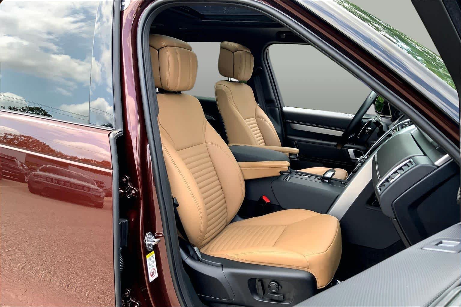 Pre-Owned 2026 Land Rover Discovery Gemini Edition