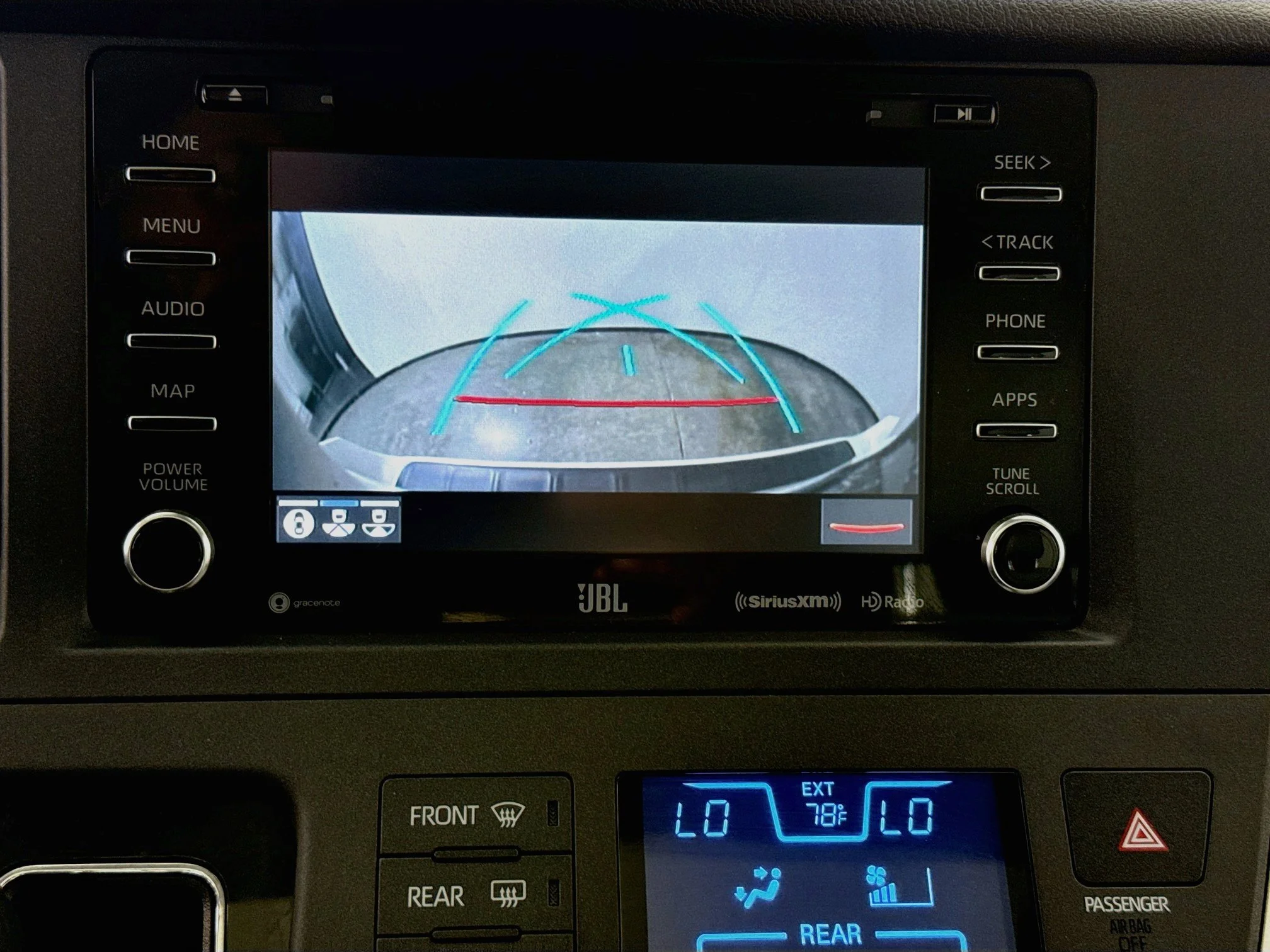 Used 2020 Blizzard Pearl Toyota Limited Premium image 17