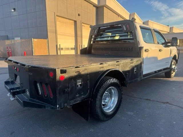 Used 2020 White Ford XL image 3