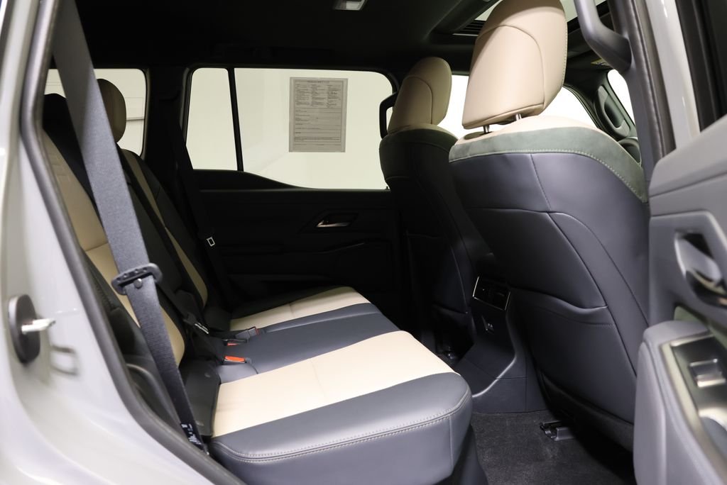 2025 Lexus GX Overtrail - Photo 46