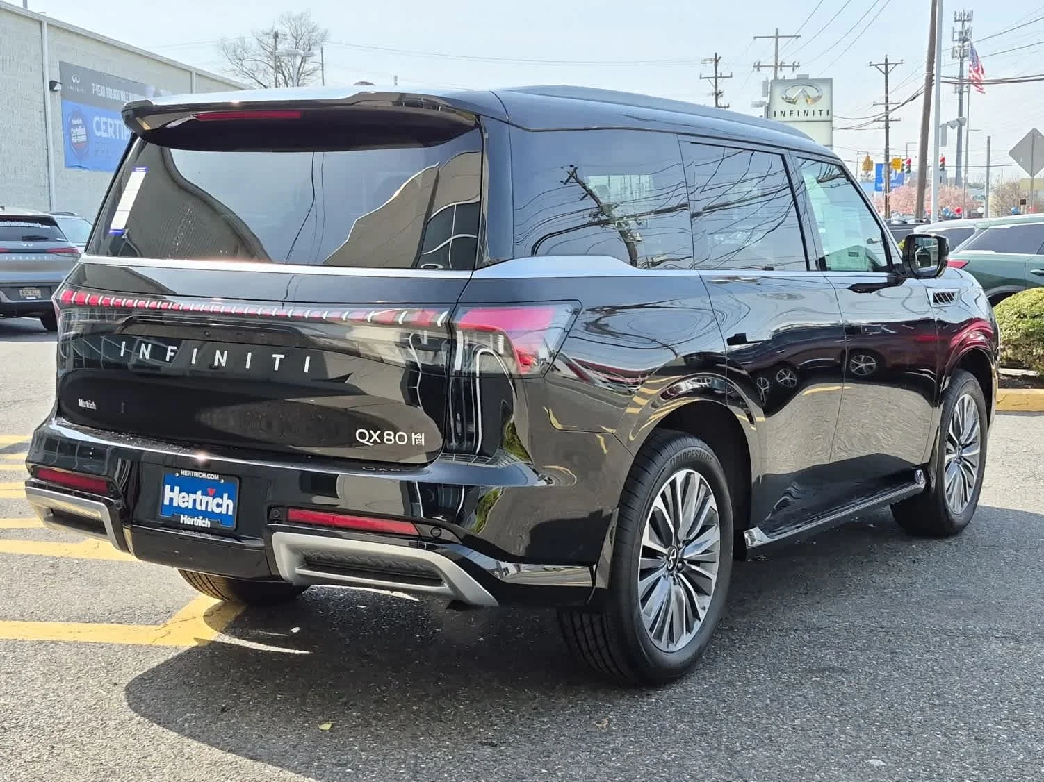 New 2026 BLACK OBSIDIAN INFINITI Luxe 4WD image 3