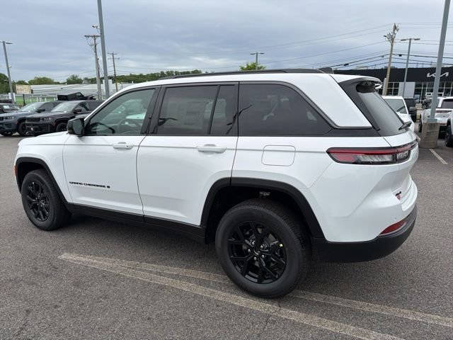 New 2026 Bright White Clear-Coat Exterior Paint Jeep Altitude image 5