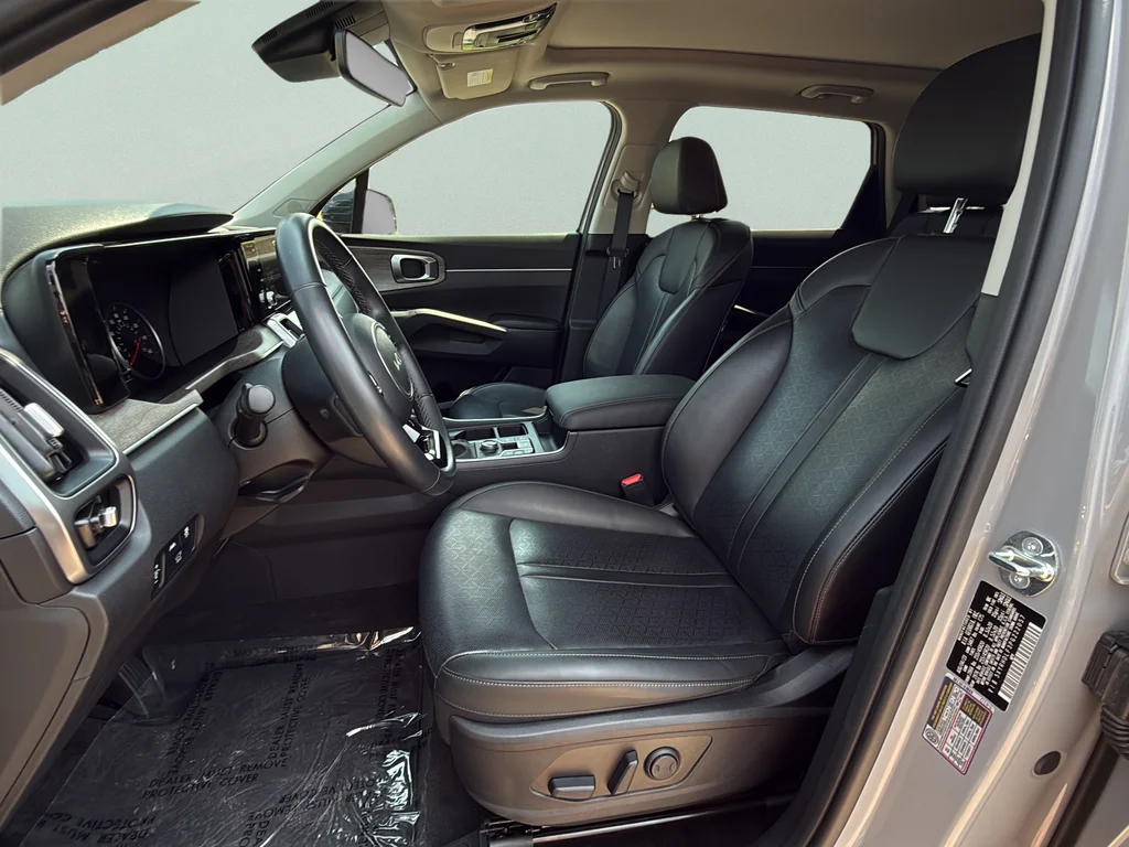Certified Used 2023 Wolf Gray Kia X-Line EX image 26
