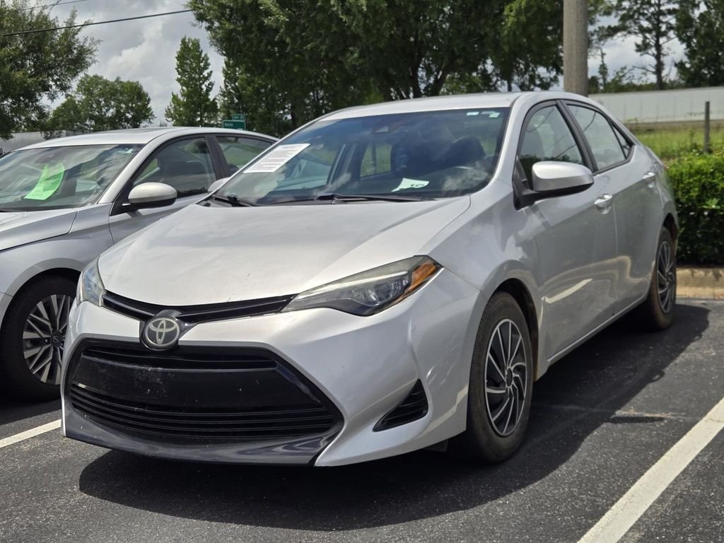 Used 2018 Silver Toyota LE image 3