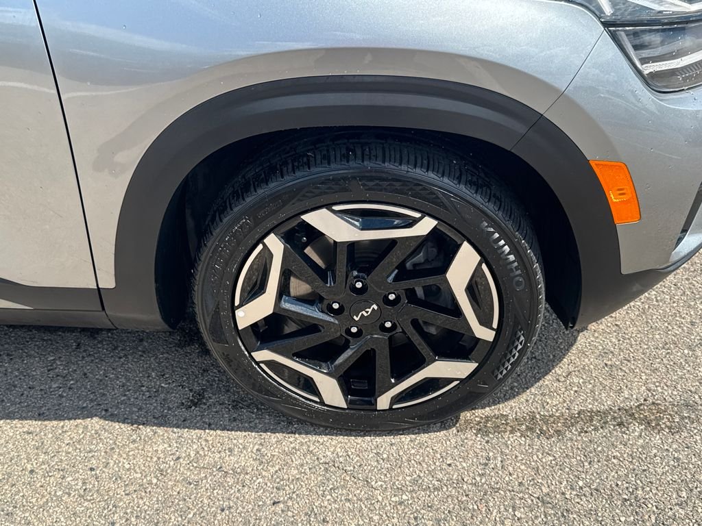 Used 2024 Gray Kia SX image 45