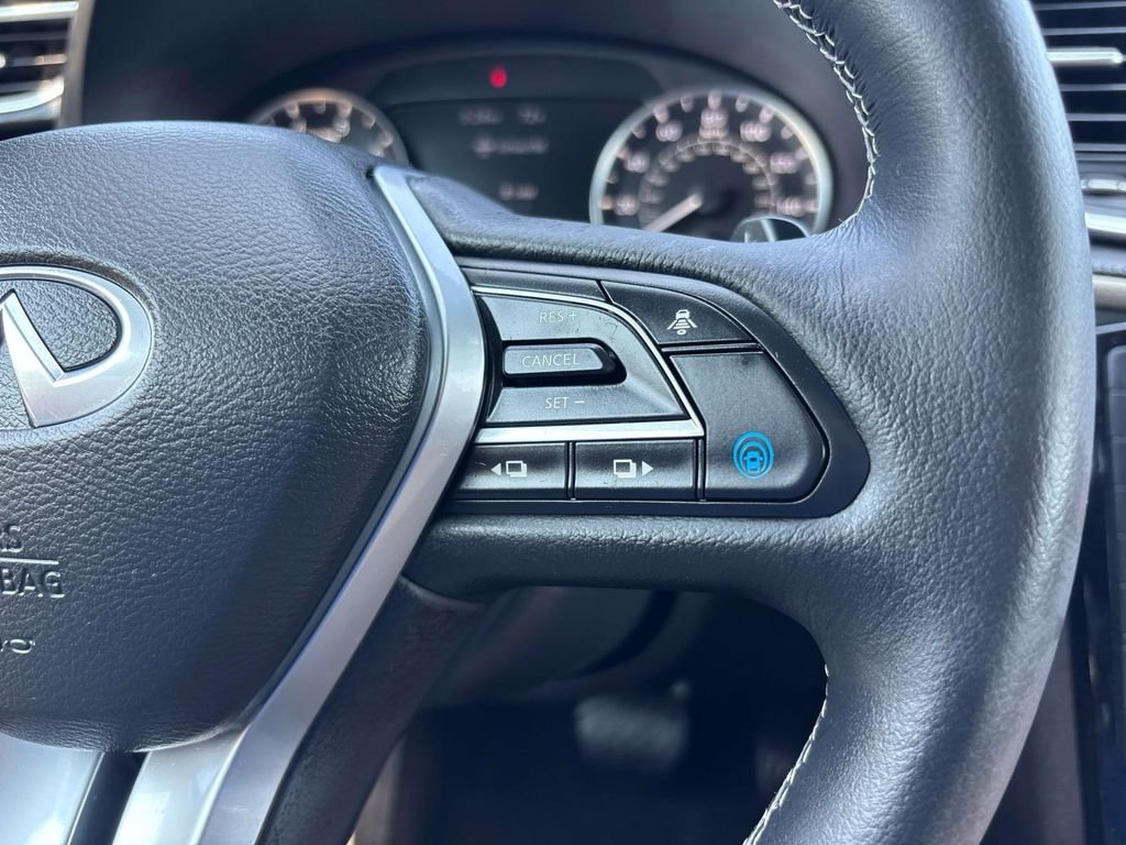 Certified Used 2025 Blue INFINITI LUXE image 20