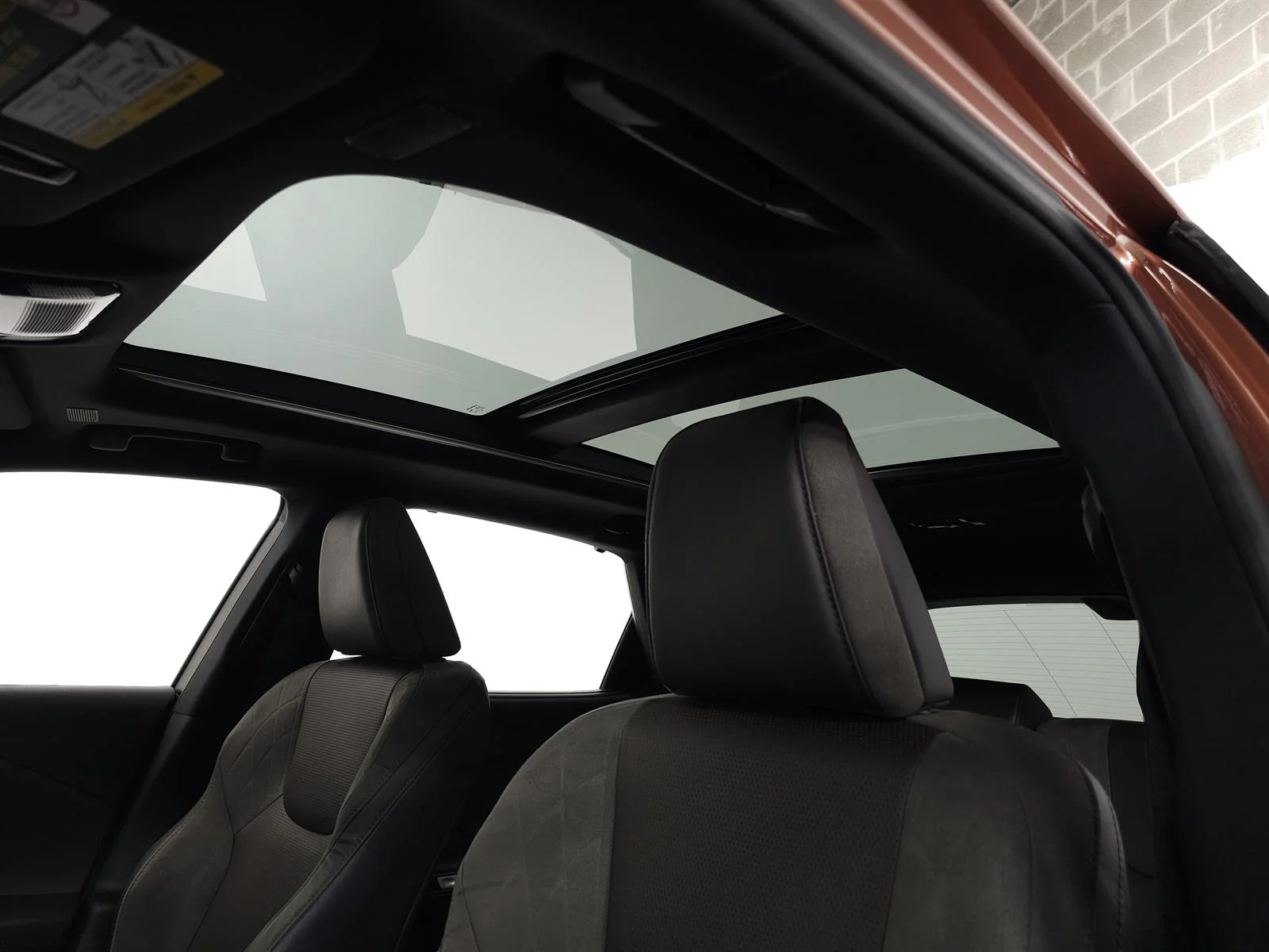 2023 Lexus RX Hybrid 350h - Photo 17