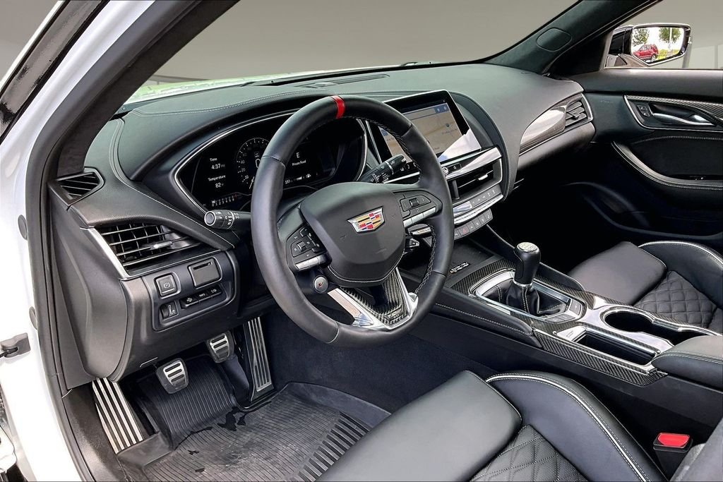 Used 2024 White Cadillac V-Series image 13