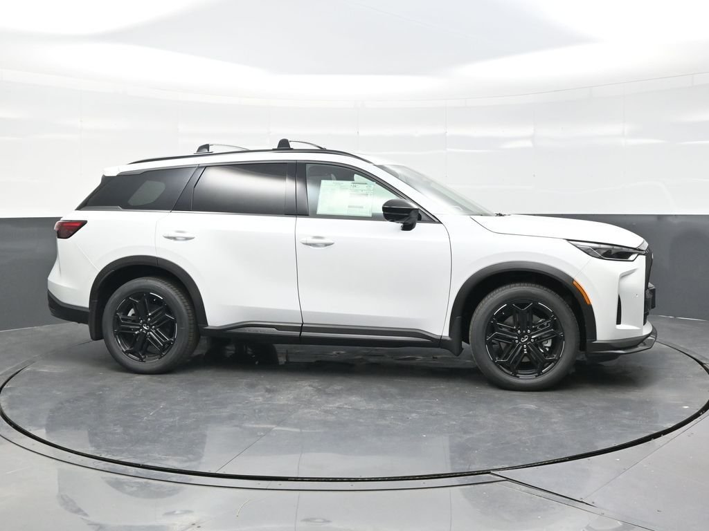 Used 2026 White INFINITI SPORT image 8