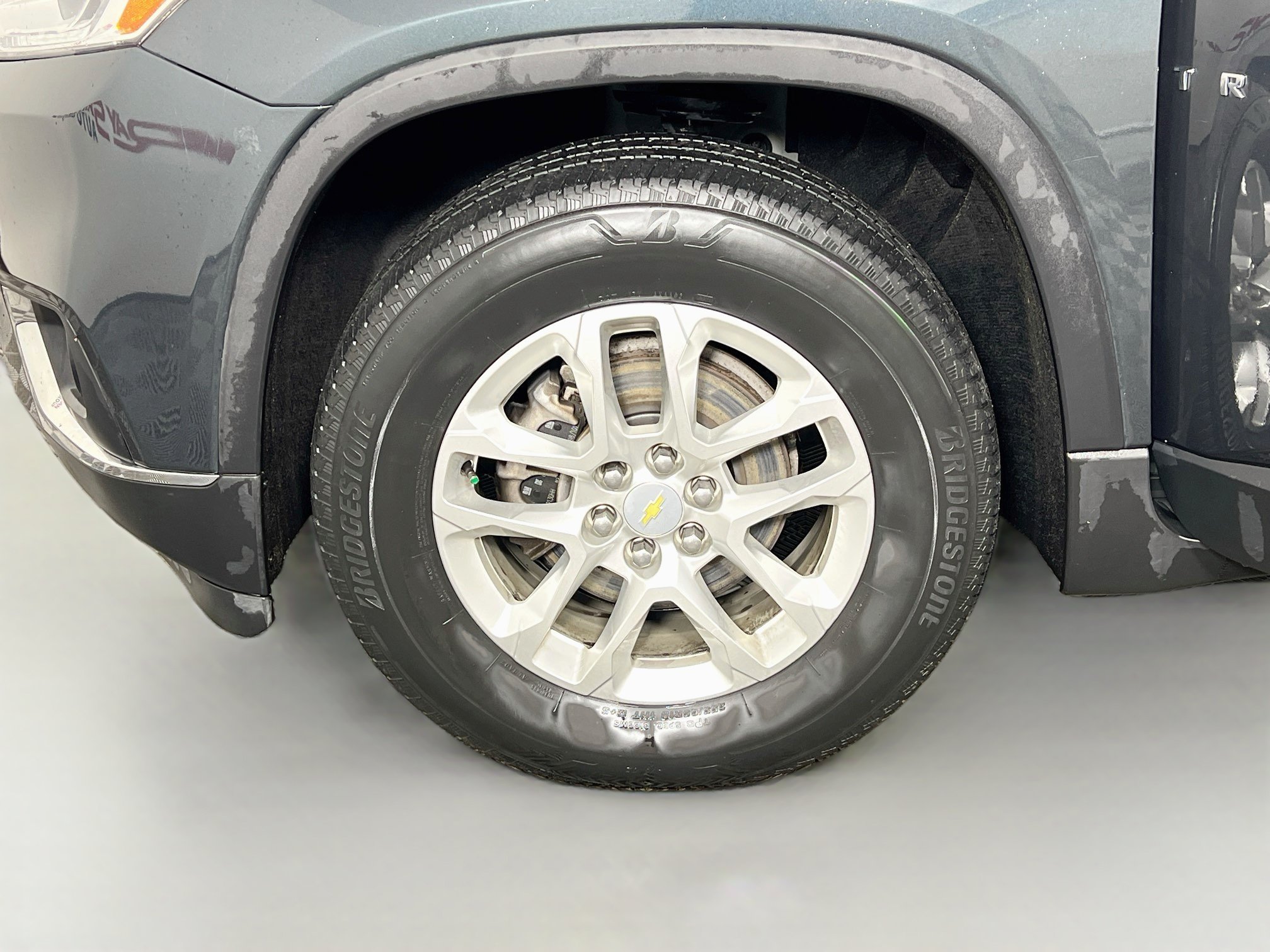 Used 2020 Graphite Metallic Chevrolet LT CLOTH image 9