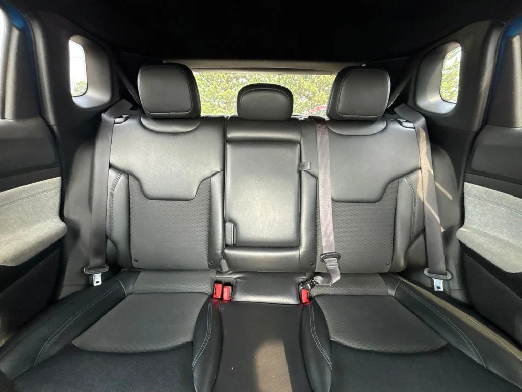 Used 2024 Blue Jeep Latitude image 31