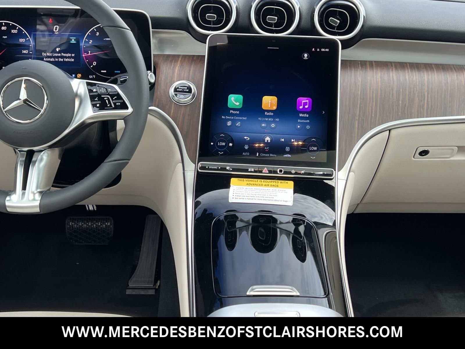 New 2026 Polar White Mercedes-Benz GLC 300 image 15