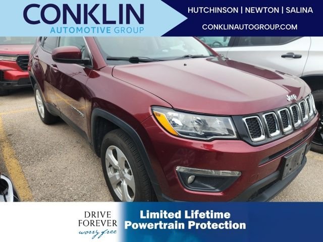 Used 2021 Velvet Red Pearlcoat Jeep Latitude image 1