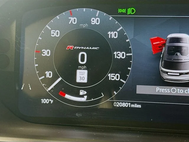 Used 2023 White Land Rover S R-Dynamic image 13