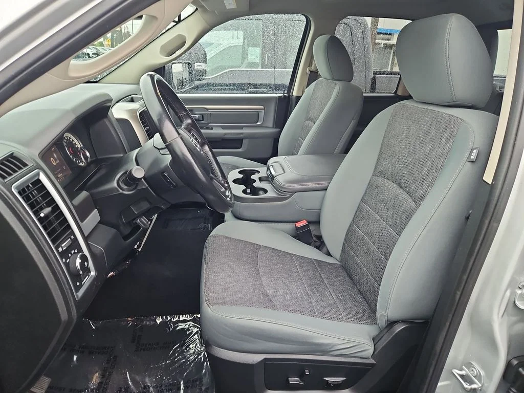 Used 2016 Bright Silver Clearcoat Metallic Ram Big Horn image 21
