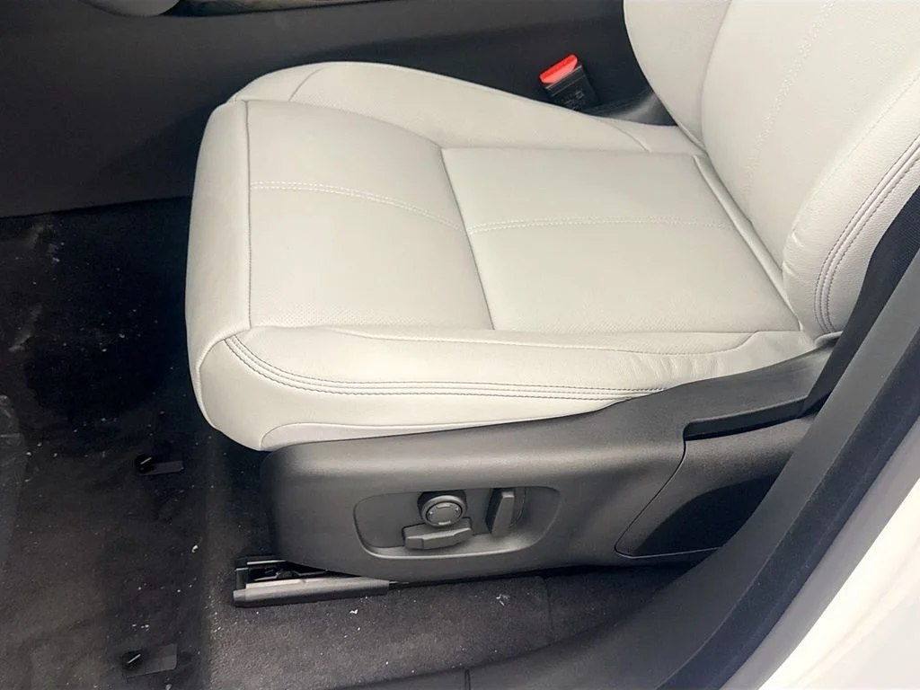 New 2026 Fuji White Land Rover Belgravia Edition image 19