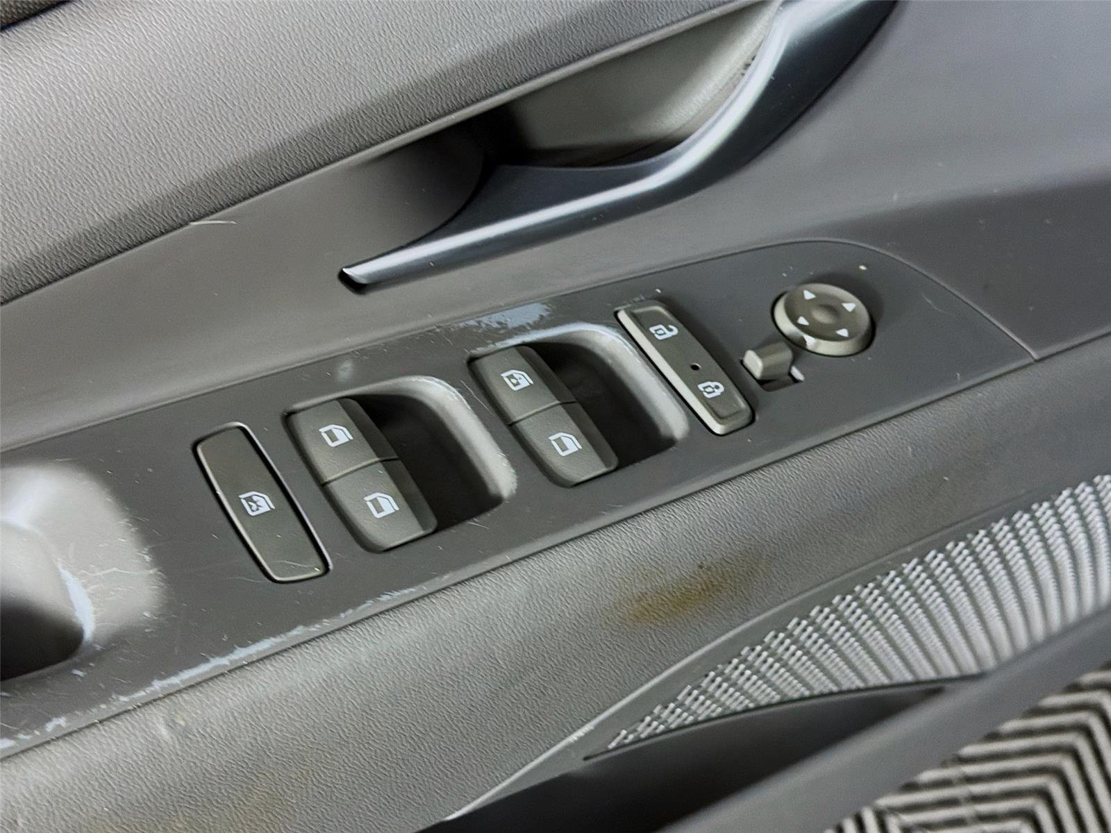 Used 2022 Electric Shadow Hyundai SEL image 19
