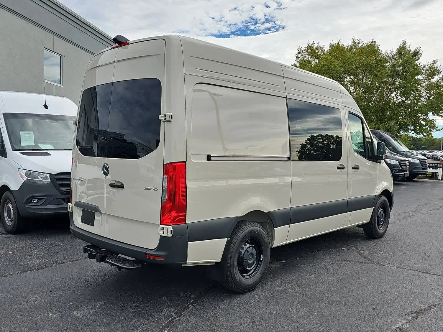 New 2026 Mercedes-Benz Sprinter Crew Van Van in Knoxville #VT004
