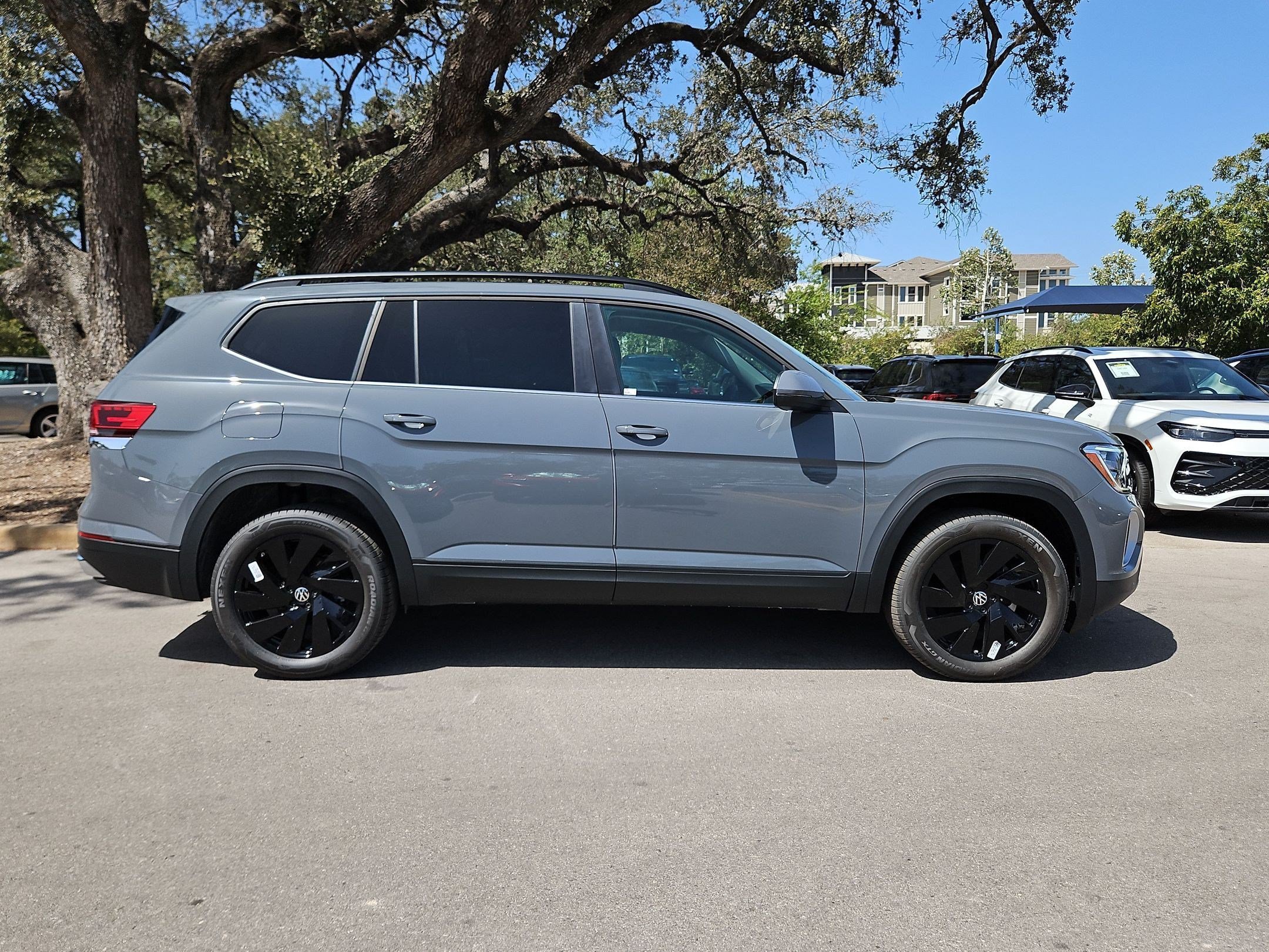 New 2026 Pure Gray Metallic Volkswagen 2.0T SE w/Technology image 2