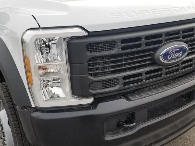 2026 Ford F-550 Super Duty Chassis Cab XL - Photo 10