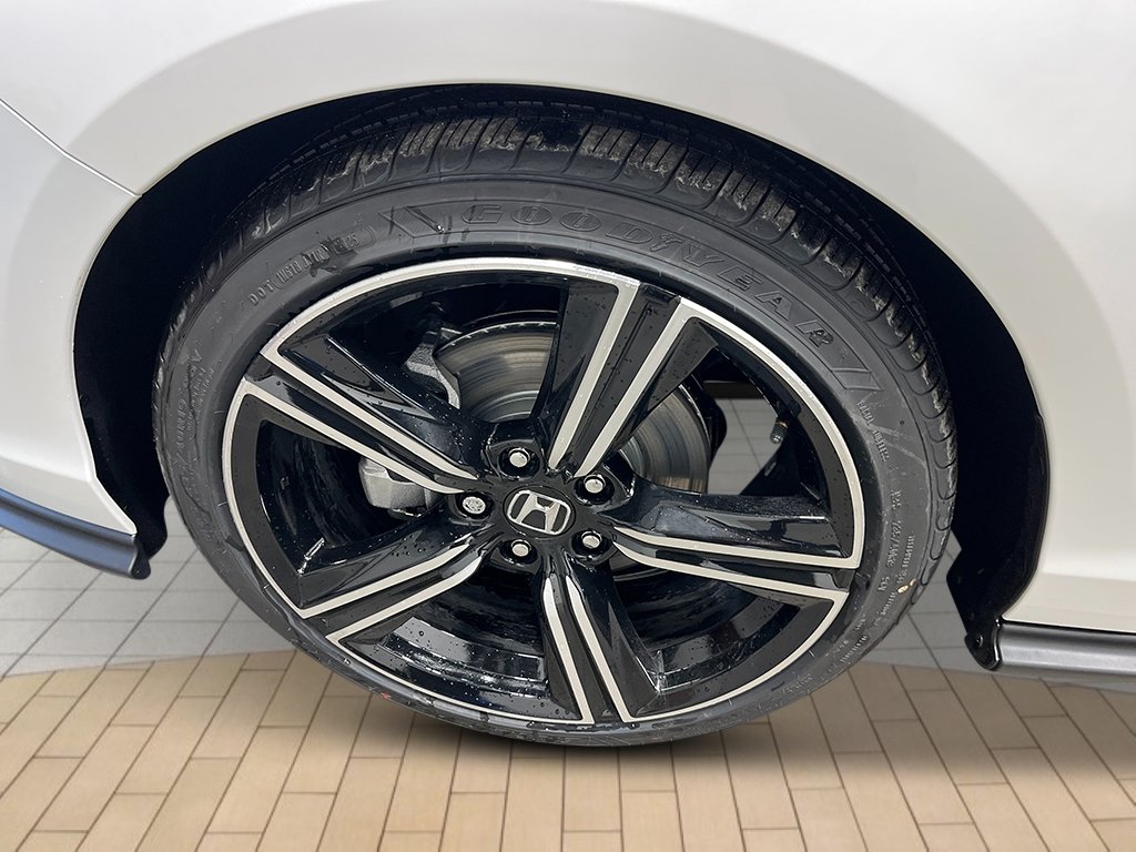 New 2026 Platinum White Pearl Honda SE image 10